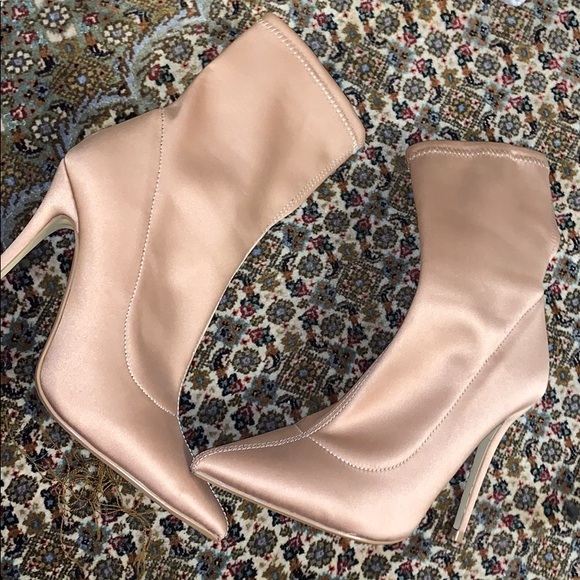Top shop cream/light pink sock booties - Picture 2 of 3